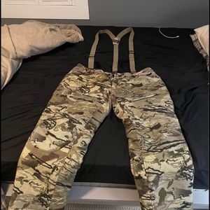 Under Armor gore tex cold gear hunting suit brand new Size 3xl